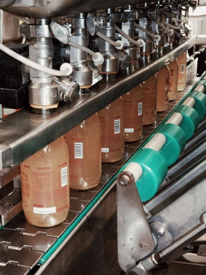 KULT, ligne de production