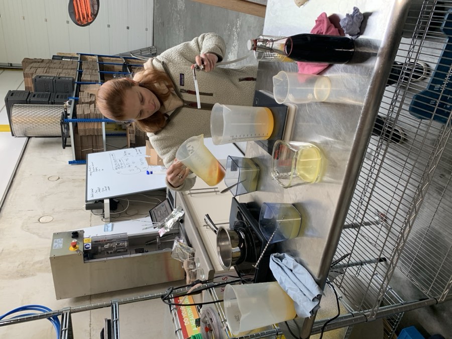 Mathilde en atelier de fermentation